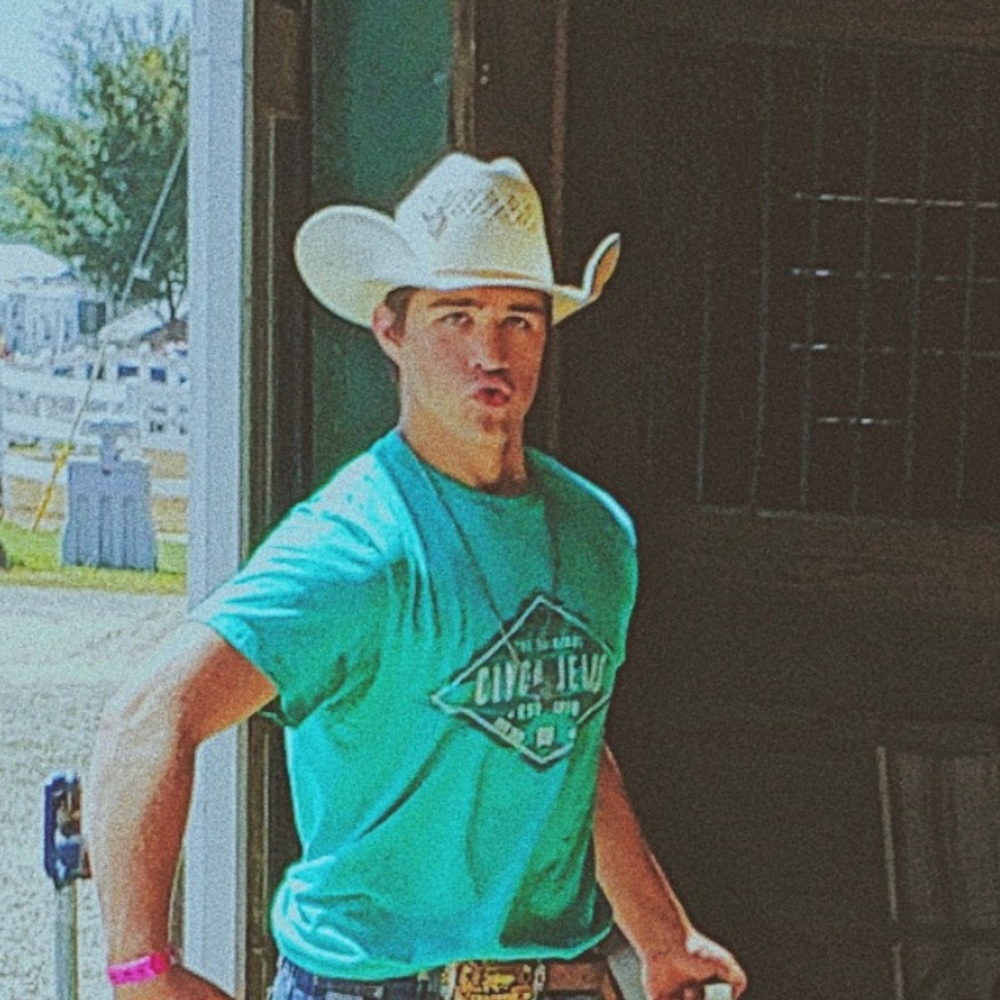 Meet your Posher, Colt